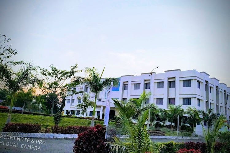 Adarsh College of Pharmacy, Sangli