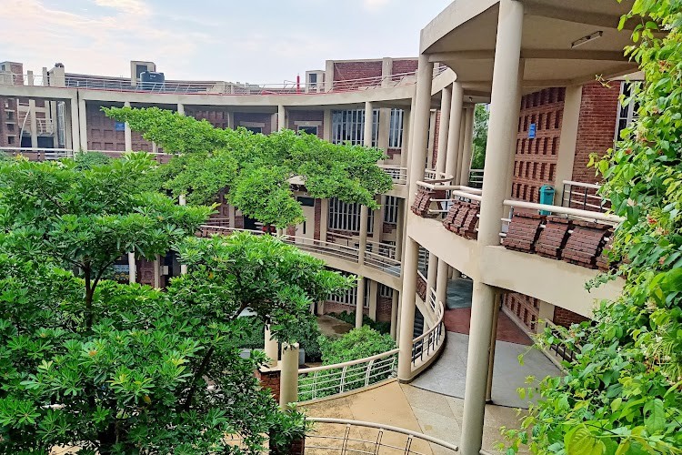 Ajay Kumar Garg Engineering College, Ghaziabad