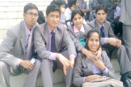 AKS Institute of Management Excellence, Noida