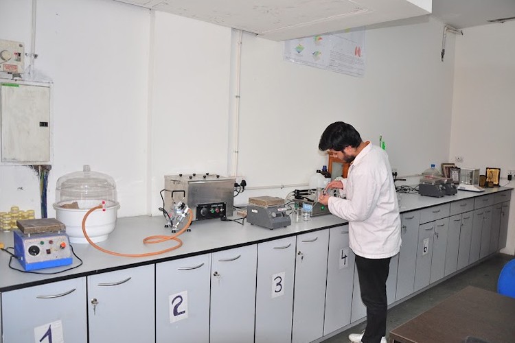 Amity Institute of Pharmacy, Noida