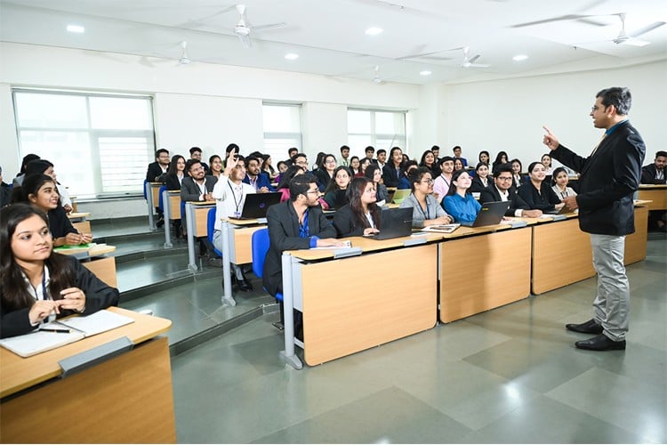 Amity University, Kolkata