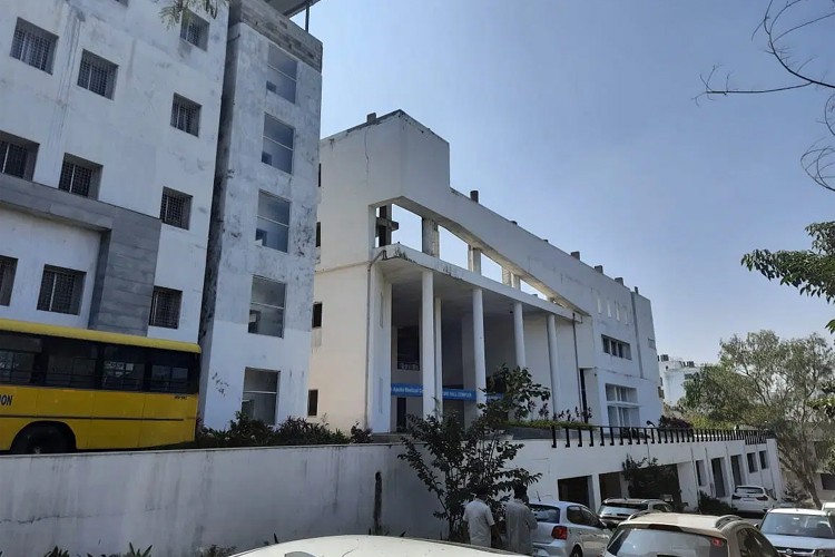 Apollo Institute of Medical Science & Research, Hyderabad