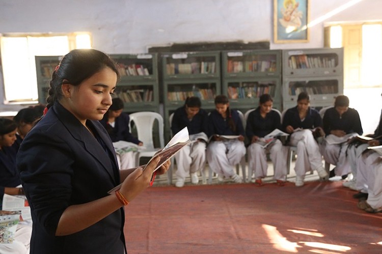 Arya Mahila Vidhyapeeth, Bharatpur