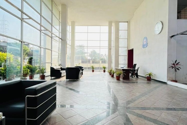 Aureole School of Business Management, Pune