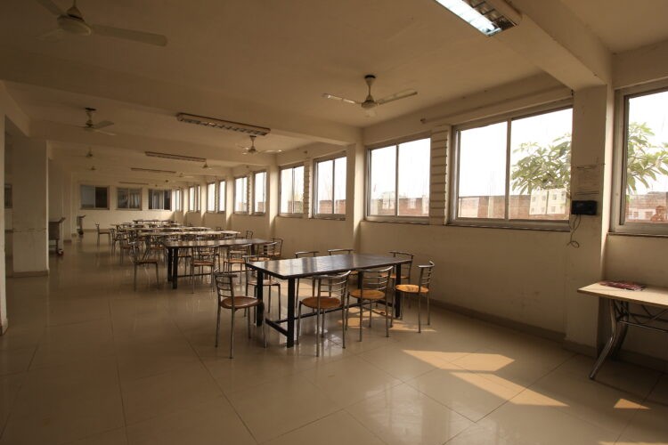 Axis Institute of Fashion Technology, Kanpur