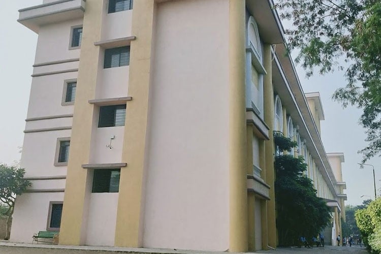 Balaji College of Arts, Commerce and Science, Pune