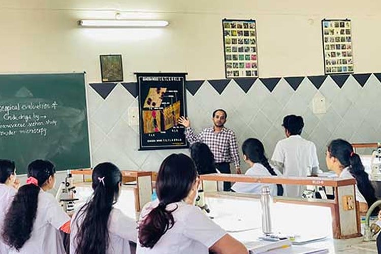 Bapuji Pharmacy College, Davanagere