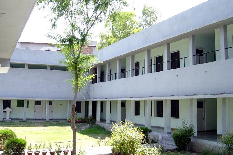 BBK DAV College for Women, Amritsar