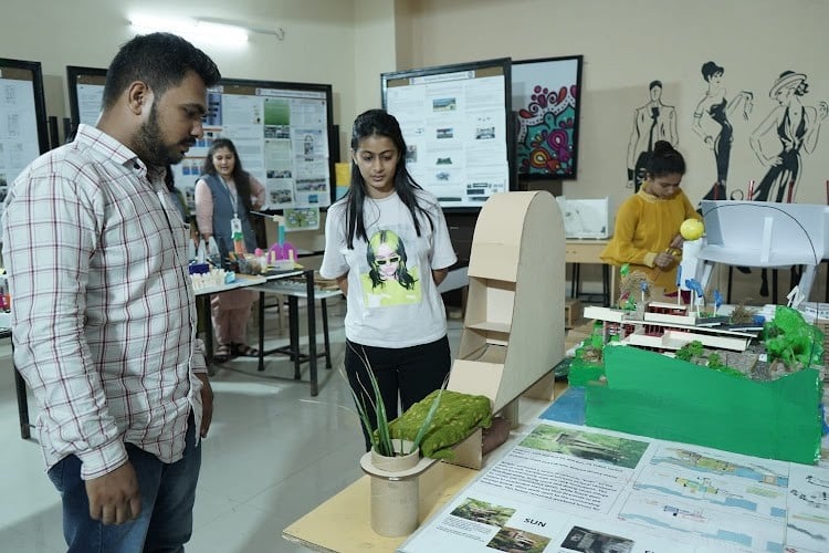 Bhagwan Mahavir College of Architecture, Surat