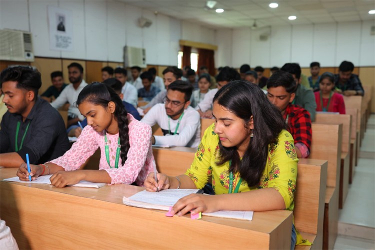 Bharat Institute of Technology, Meerut