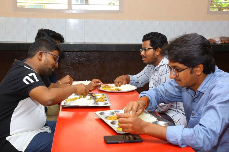 Bonam Venkata Chalamayya Engineering College, East Godavari