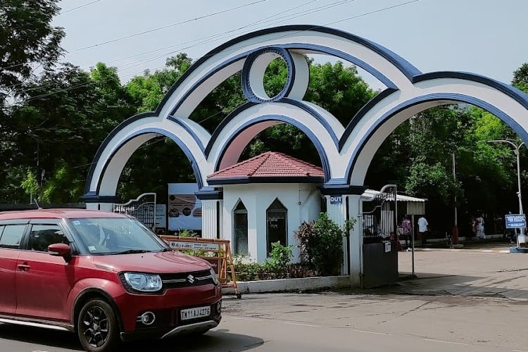 Crescent School of Business, Chennai