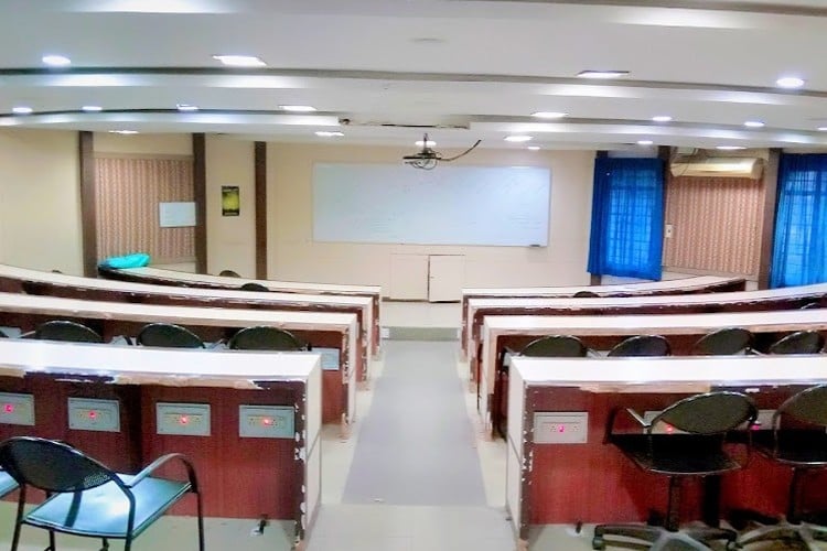 Crescent School of Business, Chennai