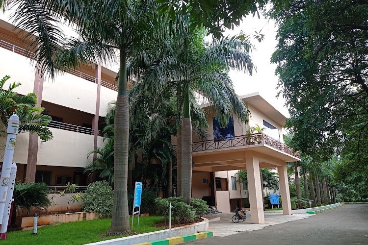 Dhanalakshmi Srinivasan College of Engineering, Coimbatore