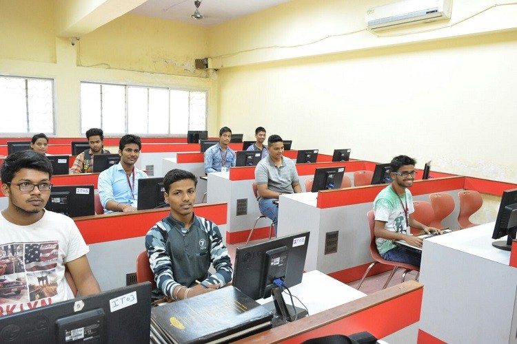 Dr. Ambedkar College of Commerce & Economics, Mumbai