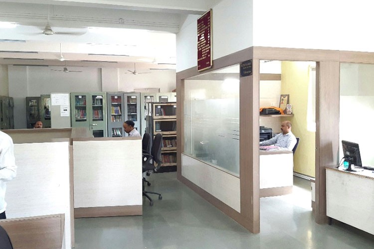 Dr. Arvind B. Telang Senior College of Arts, Science and Commerce, Pune