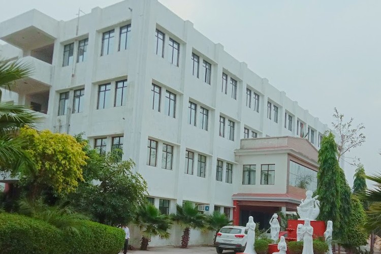 DS Institute of Paramedical Sciences and Hospital, Ghaziabad