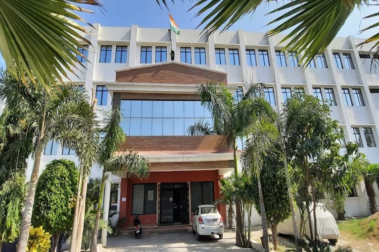 DS Institute of Paramedical Sciences and Hospital, Ghaziabad