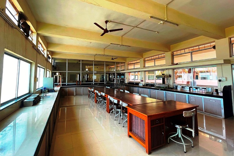 DSTS Mandal's College of Pharmacy, Solapur