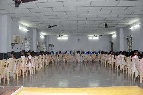 Duvvuru Ramanamma Women's College, Guduru