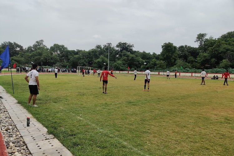 Gajra Raja Medical College, Gwalior