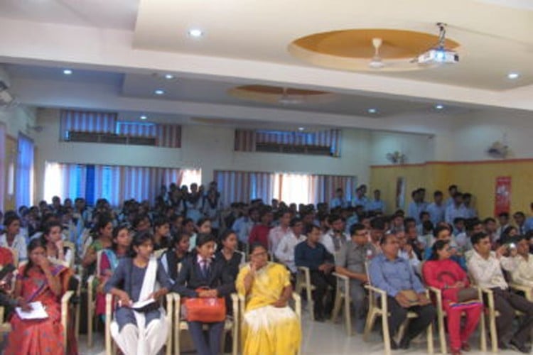 Geetadevi Khandelwal Institute of Pharmacy, Akola