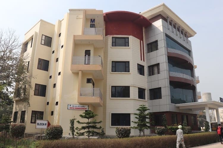 Guru Kashi University, Bathinda