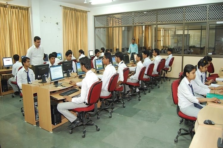 Gyan Bharti Institute of Technology, Meerut