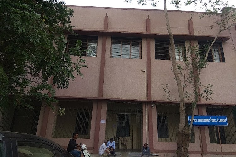 H. & H. B. Kotak Institute of Science, Rajkot