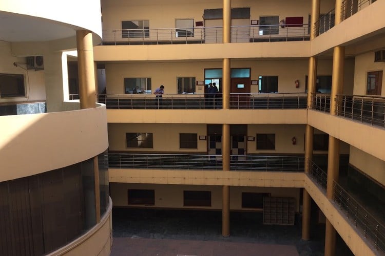 HLM Law College, Ghaziabad