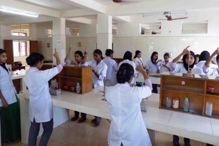 Holy Cross College of Nursing, Kollam