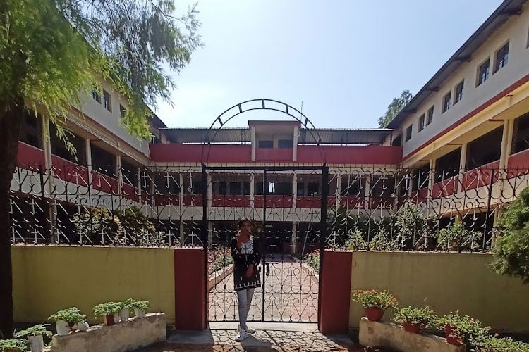 Holy Cross Women's College, Surguja