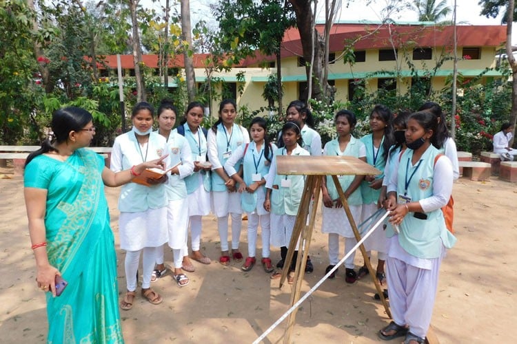 Holy Cross Women's College, Surguja