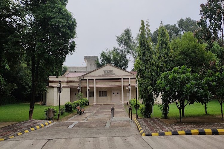 Indian Institute of Management, Lucknow