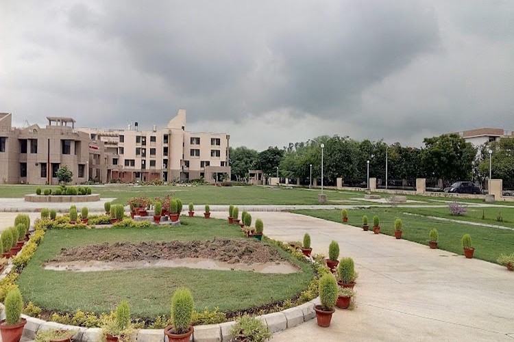 Indian Institute of Technology, Kanpur