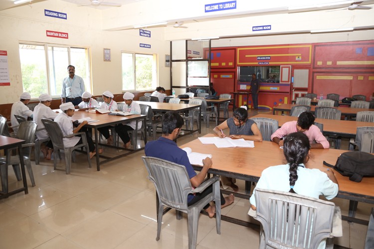 Indira Institute of Pharmacy Sadavali, Ratnagiri