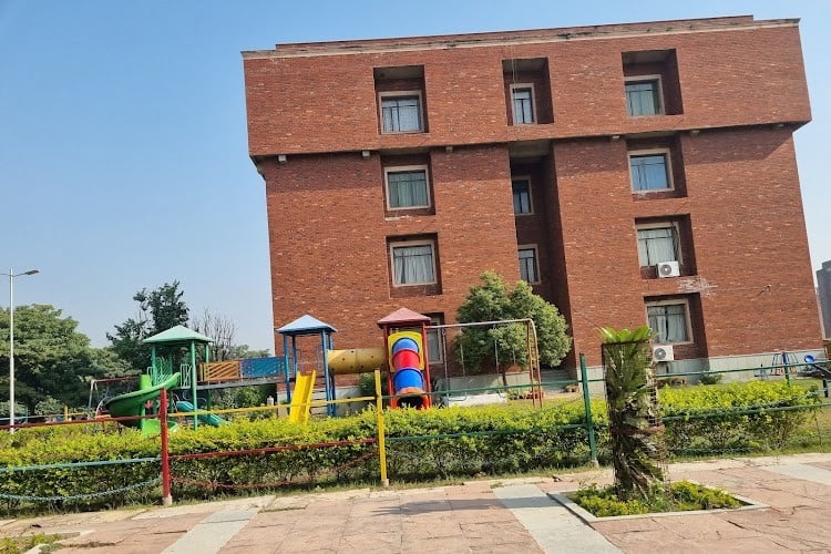 Institute of Engineering and Technology, Sitapur