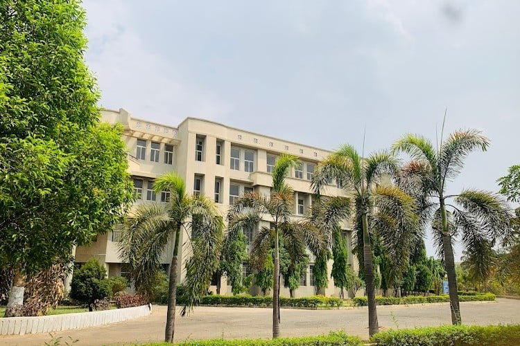 IPS College of Technology and Management, Gwalior