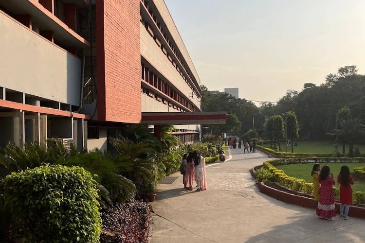 Janki Devi Memorial College, New Delhi