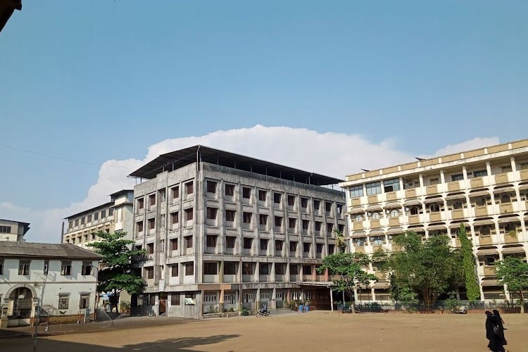 K.M.E. Society's G. M. Momin Women's College, Thane