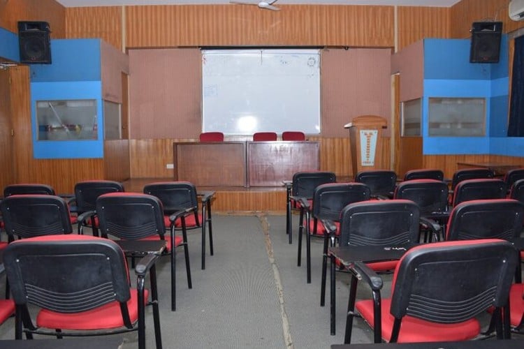 Kishinchand Chellaram College, Mumbai