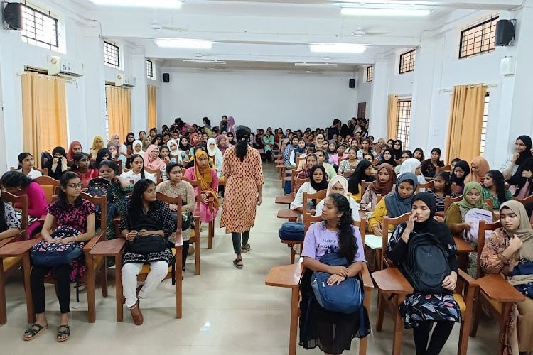 Krishna Menon Memorial Govt. Women's College, Kannur