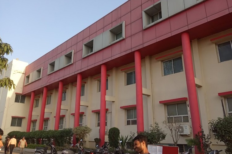 Lakshmi Narain College of Technology, Jabalpur