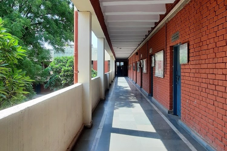 Lakshmibai College, New Delhi