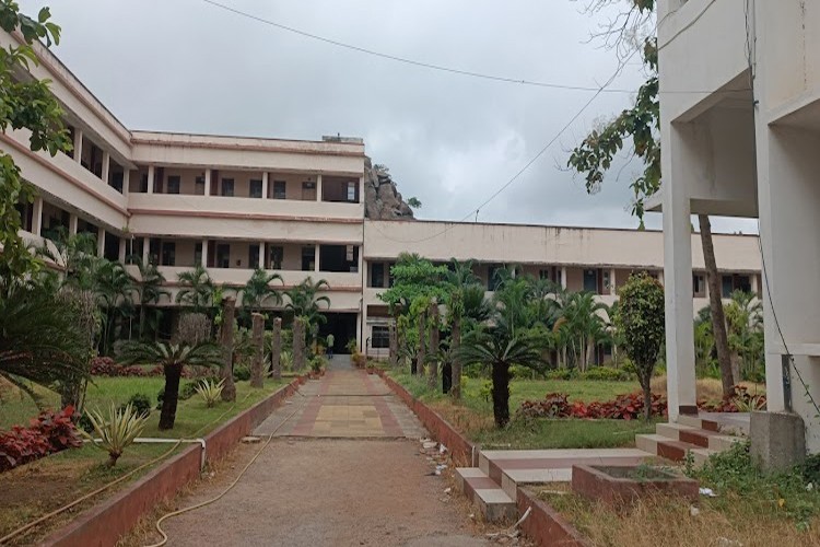 Lal Bahadur College, Warangal