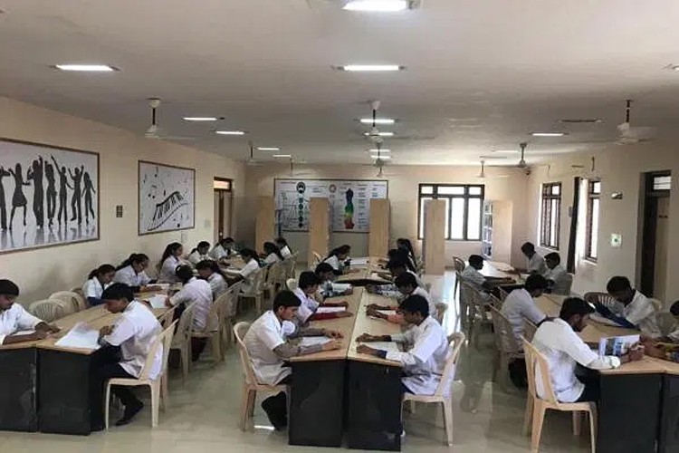 Lalitaben Ramniklal Shah Homoeopathy College, Rajkot