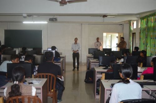 Laxmi Institute of Management, Valsad