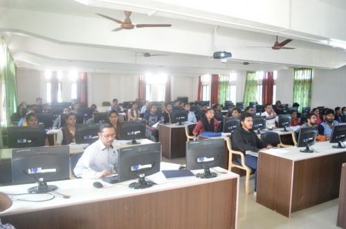 Laxmi Institute of Management, Valsad