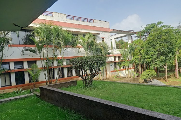 Laxmi Institute of Technology, Valsad