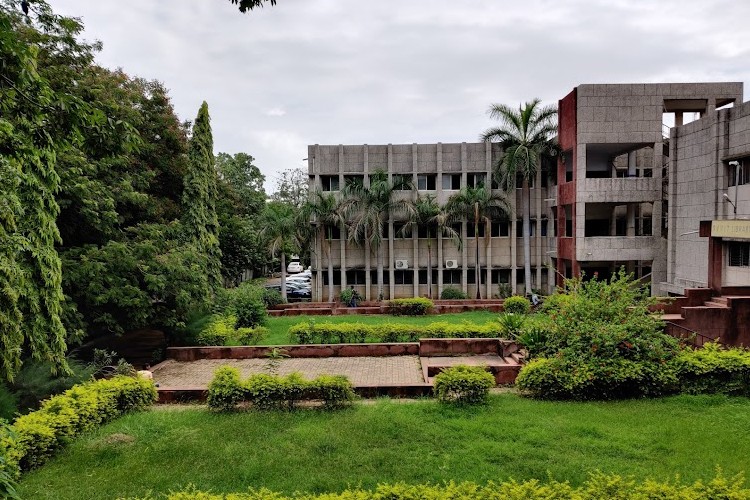 Leads Institute of Technology and Engineering, Bharuch